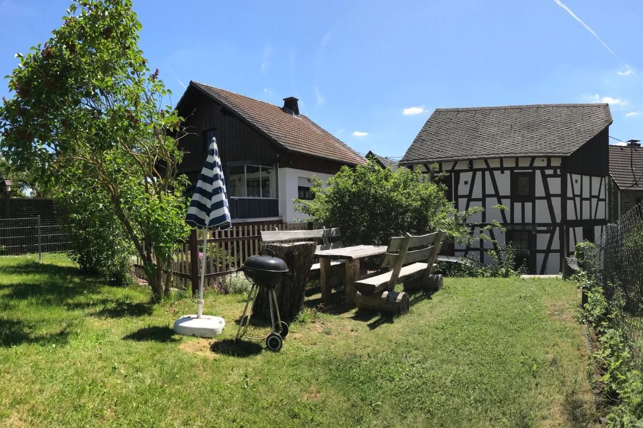 Haus Innerdorf Gemuetliches Ferienhaus Im Taunus Pohl  Exterior photo